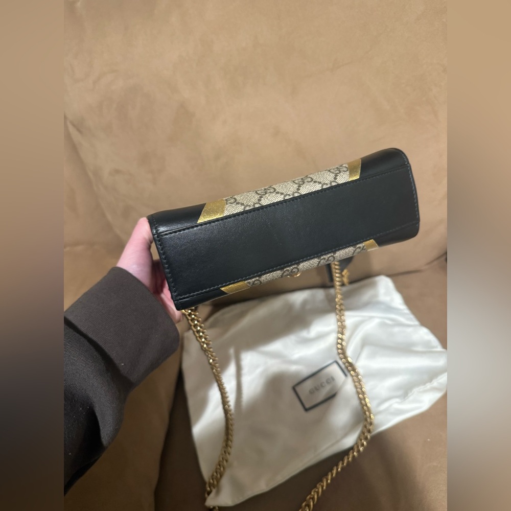 Limited edition GUCCI Supreme Monogram Calfskin Black/Gold Padlock - Picture 7 of 12